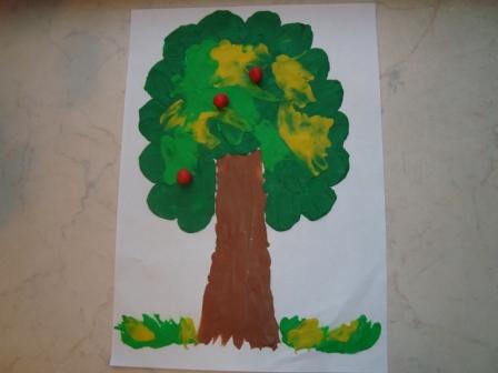 Apple-tree-1.JPG